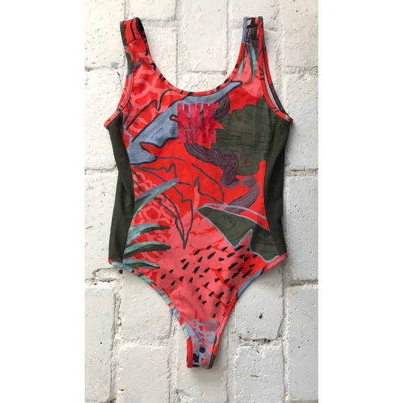 Gymshark X Nikki Blackketter - Picture 1 of 3